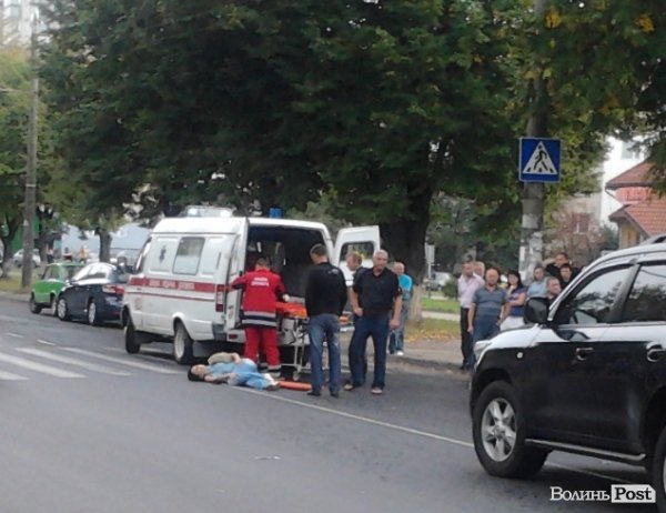 Жінку збили біля переходу. ФОТО